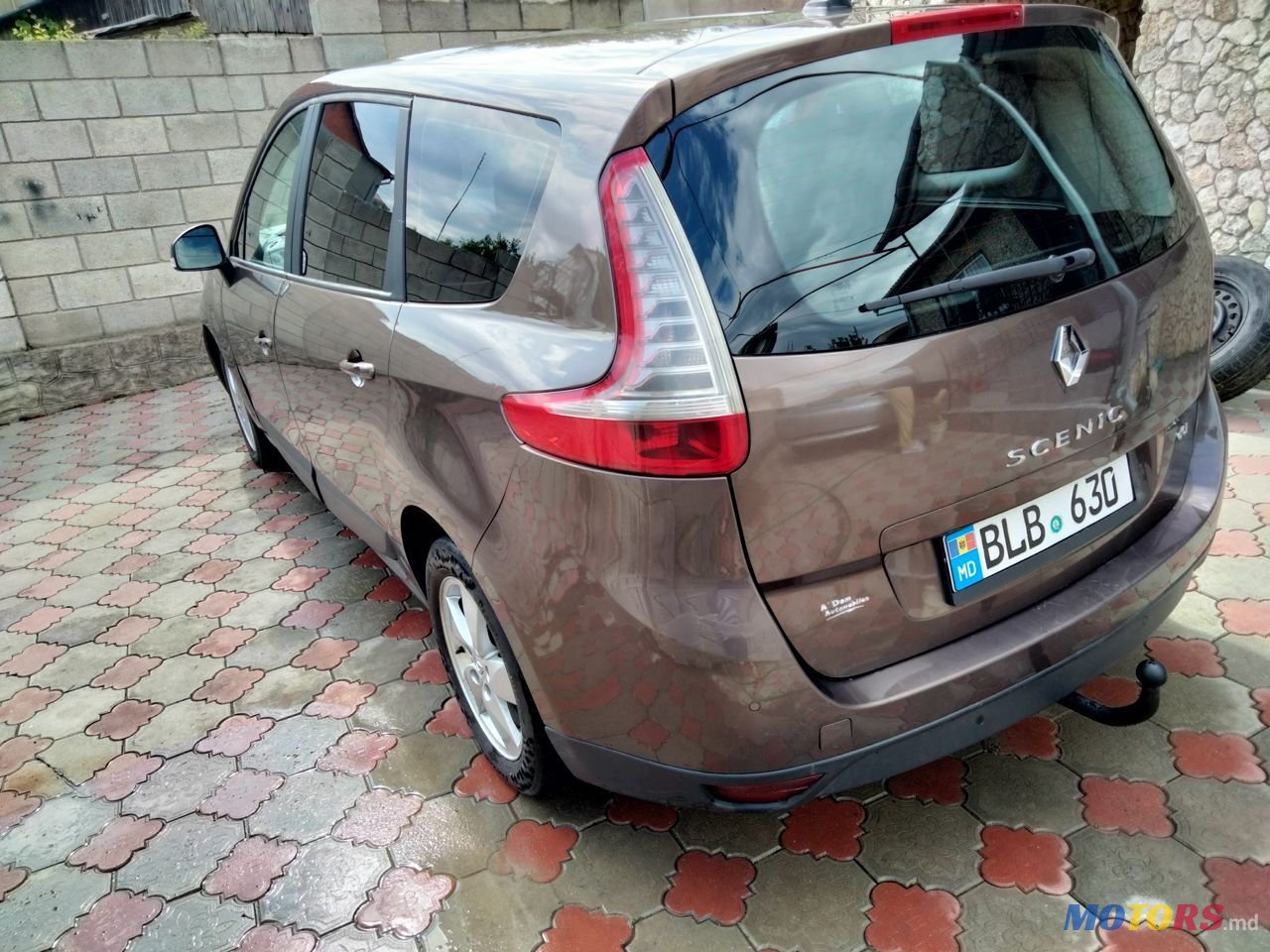 2009' Renault Grand Scenic photo #2