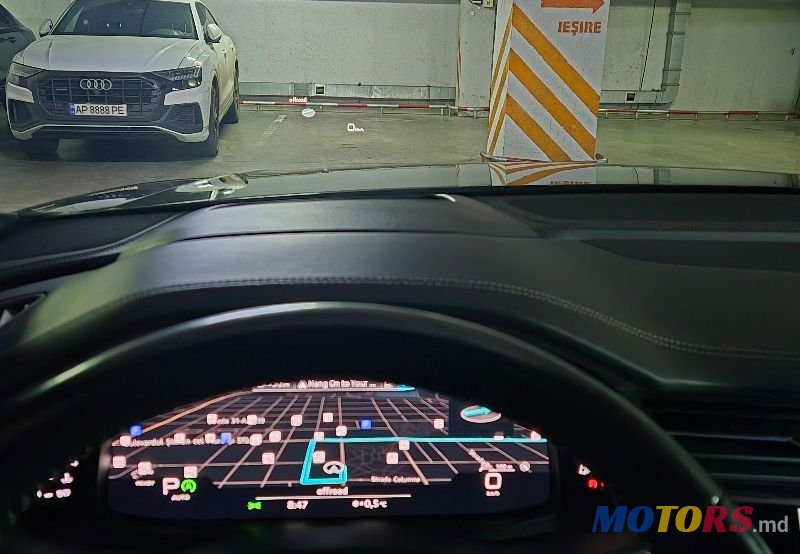 2020' Audi Q8 photo #5