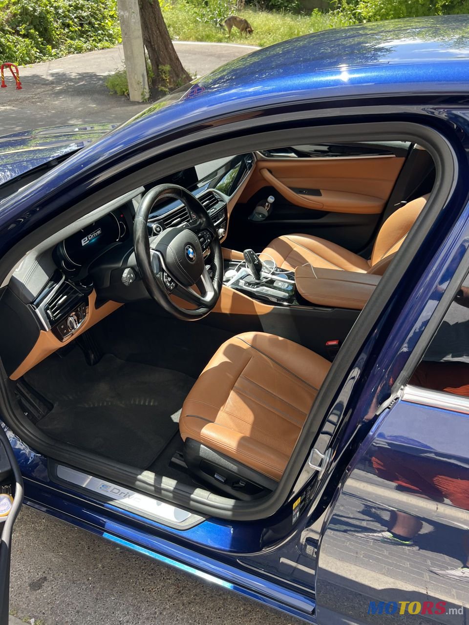 2017' BMW 5 Series photo #4