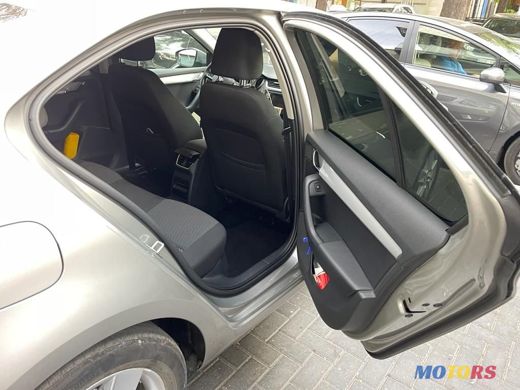 2014' Skoda Octavia photo #5
