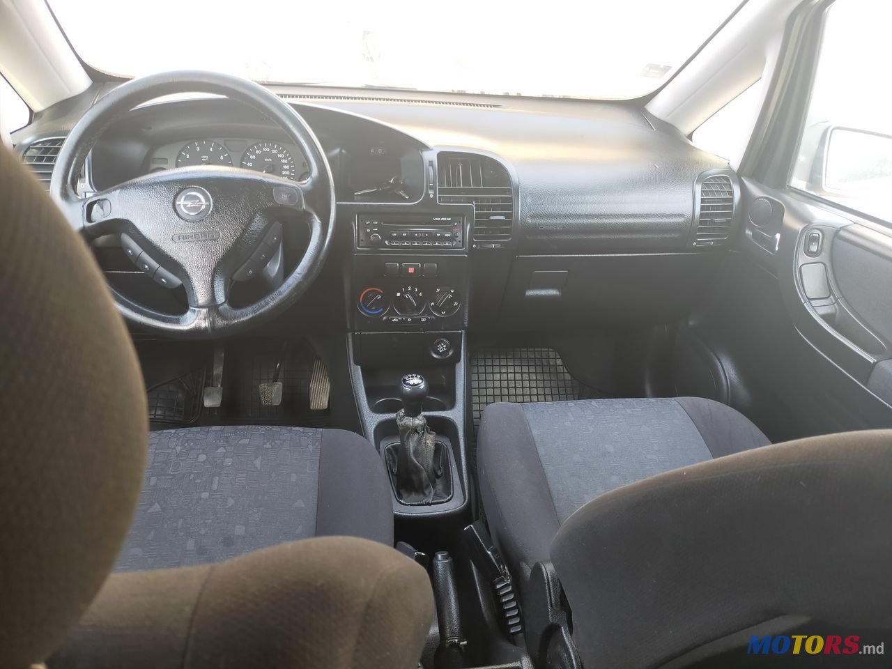 2002' Opel Zafira photo #5