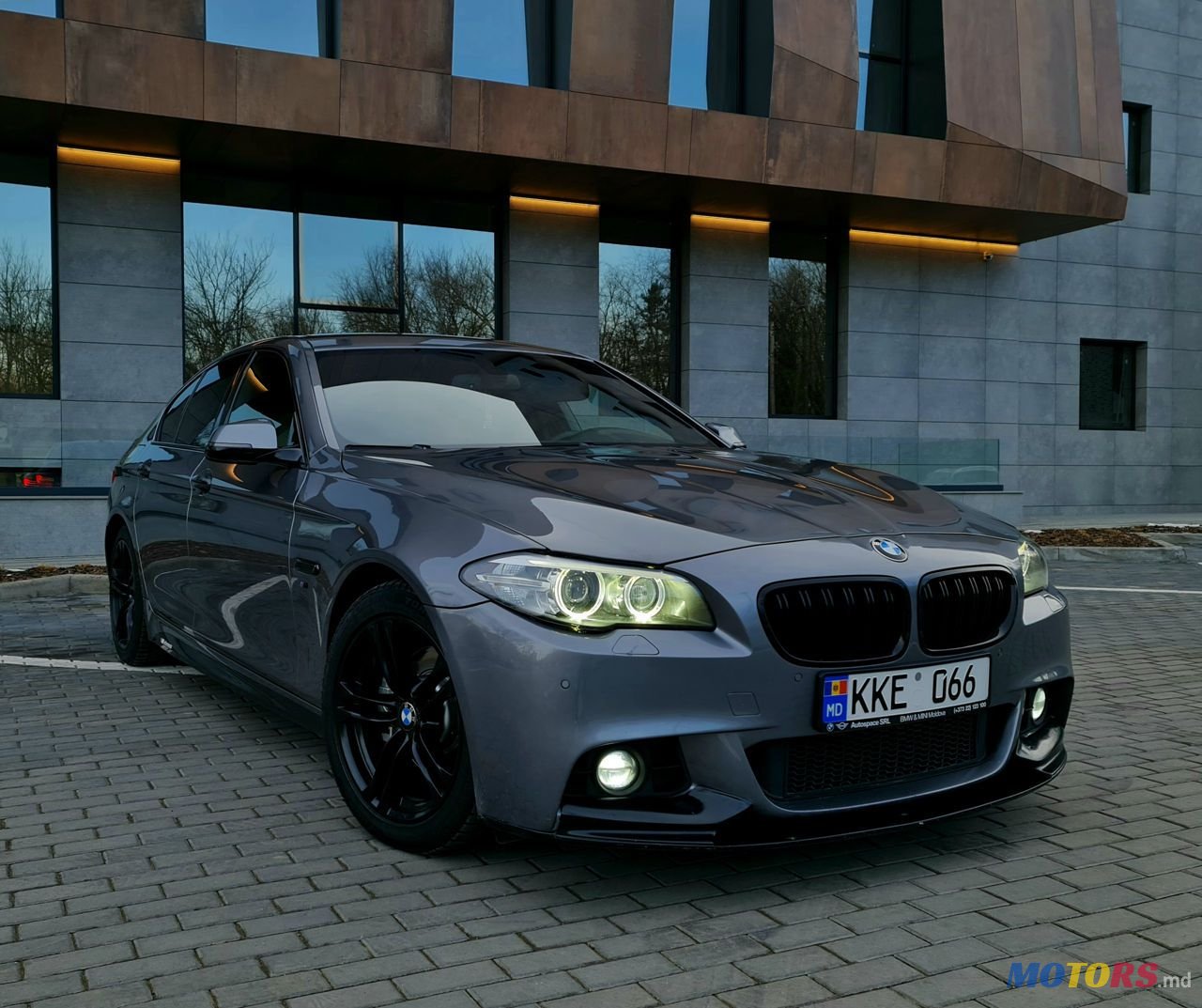 2014' BMW 5 Series photo #4