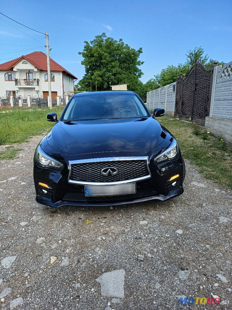 2016' Infiniti Q50 photo #4