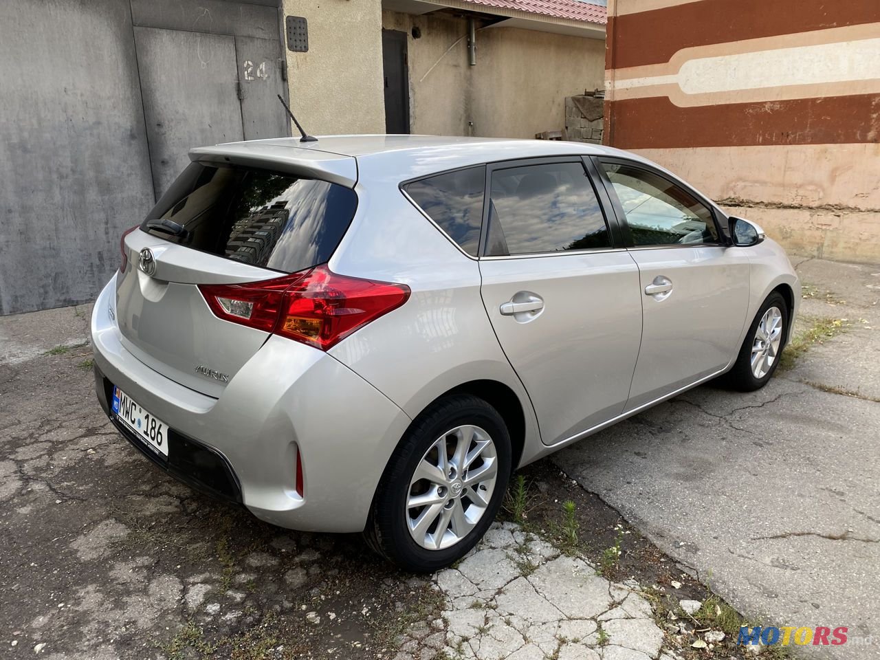 2015' Toyota Auris photo #4