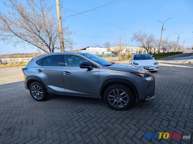 2015' Lexus Nx Series photo #2