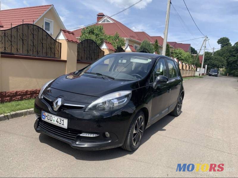 2013' Renault Scenic photo #3