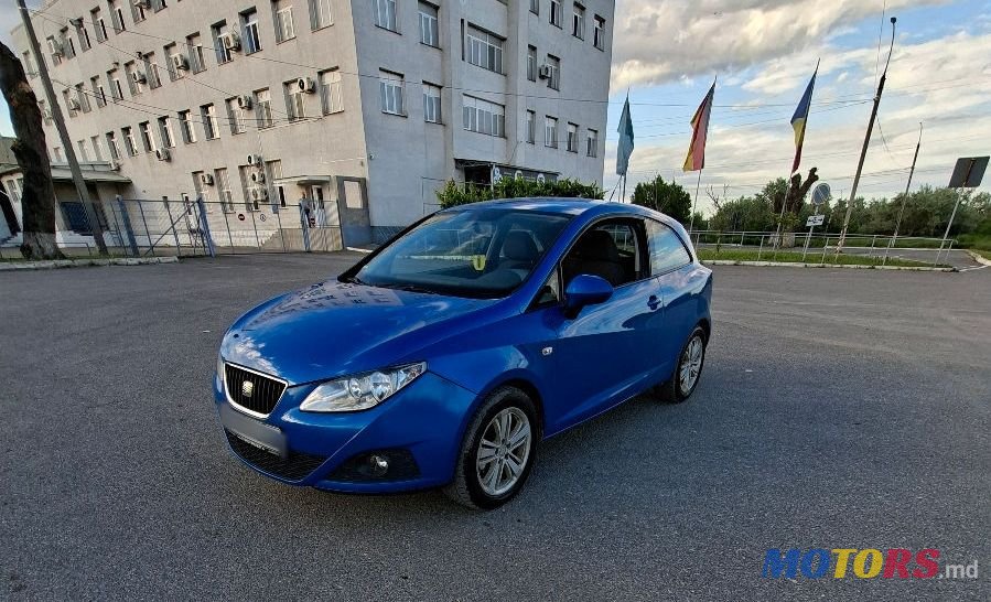 2011' SEAT Ibiza photo #1