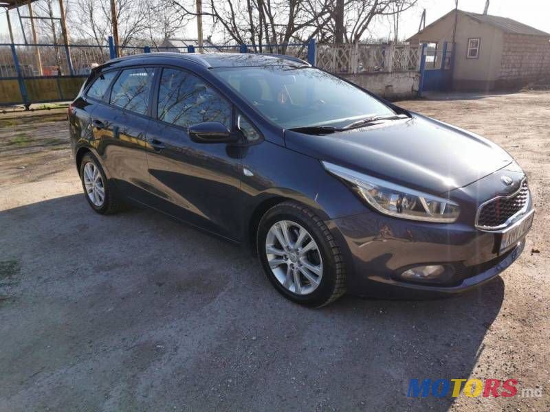 2013' Kia Ceed photo #4