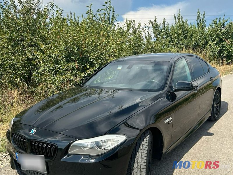 2012' BMW 5 Series photo #3