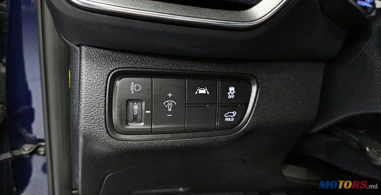 2018' Hyundai Santa Fe photo #5