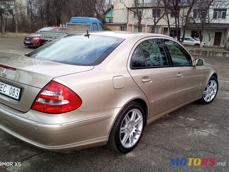 2003' Mercedes-Benz E Класс photo #4