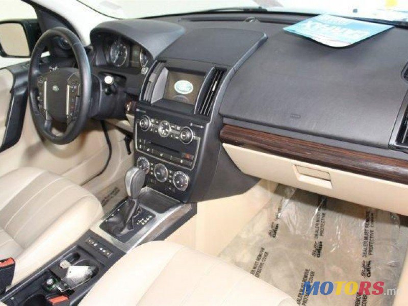 2013' Land Rover Freelander photo #5