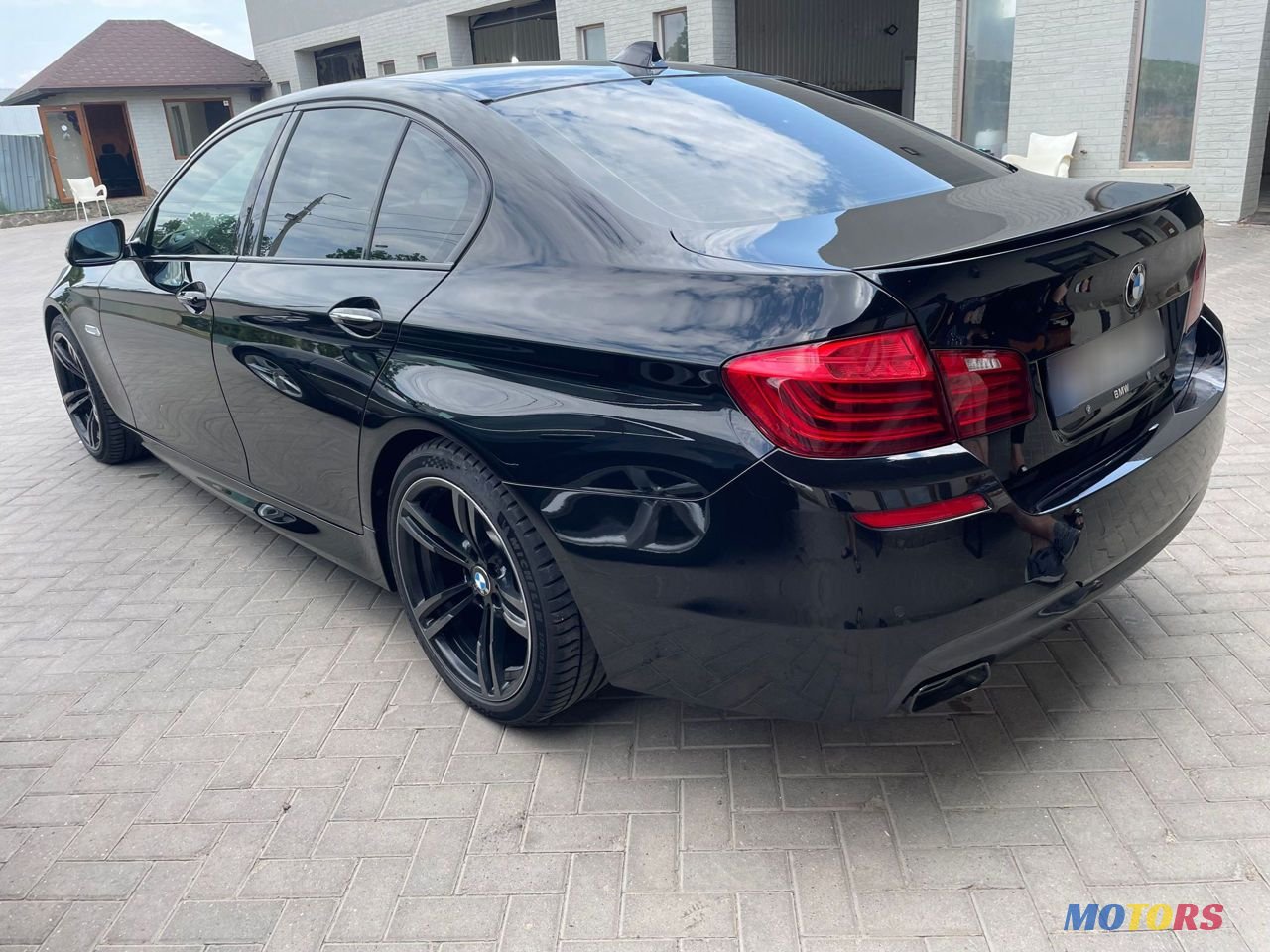 2014' BMW 5 Series photo #4