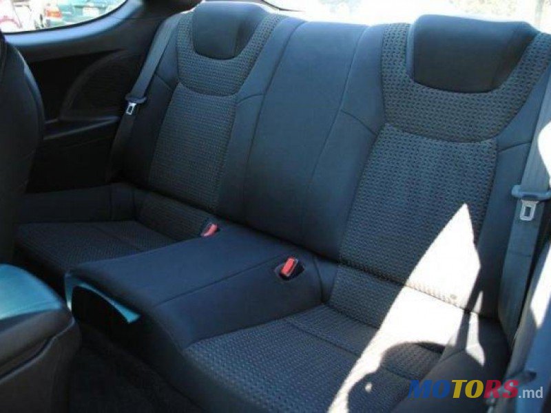 2010' Hyundai Coupe photo #4