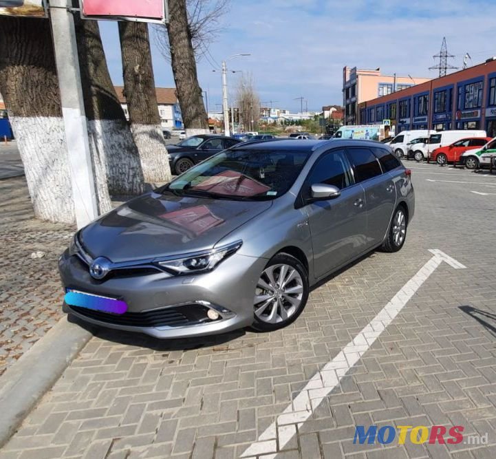 2016' Toyota Auris photo #2