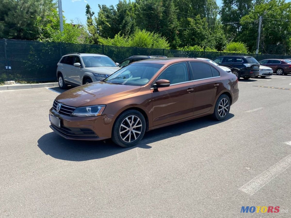 2017' Volkswagen Jetta photo #2