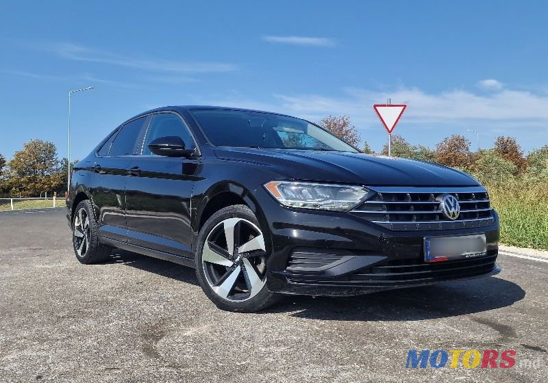 2018' Volkswagen Jetta photo #3