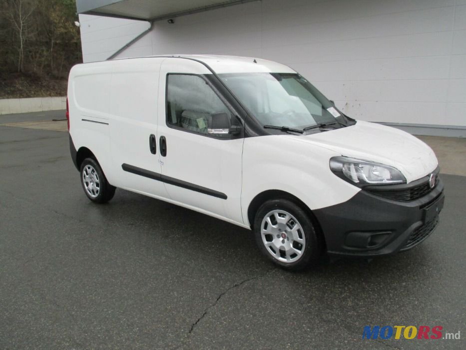 2020' Fiat Doblo photo #1