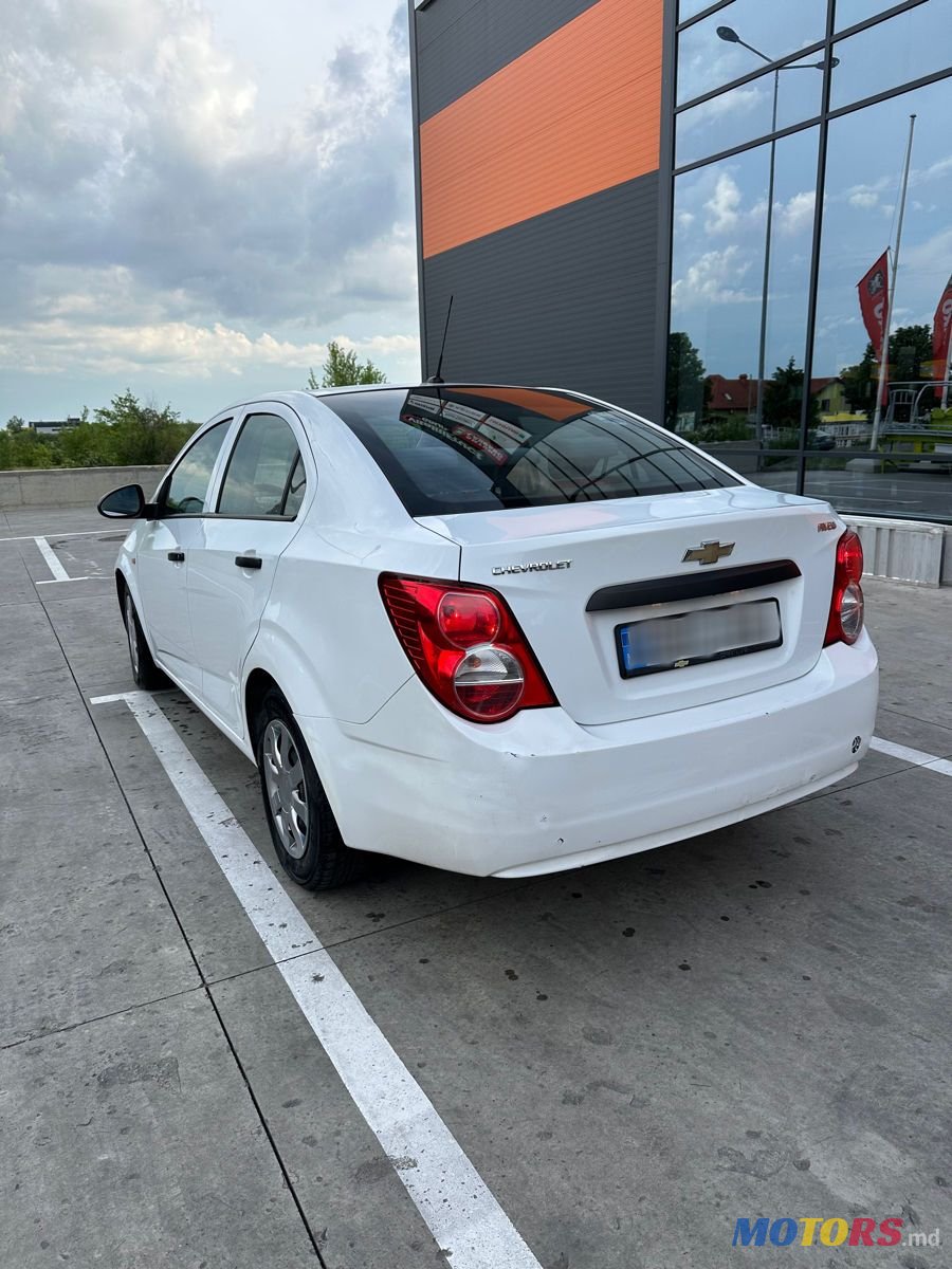 2013' Chevrolet Aveo photo #1