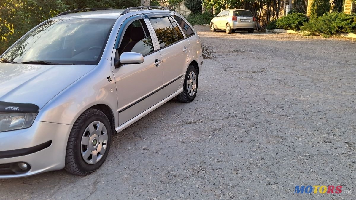 2005' Skoda Fabia photo #3