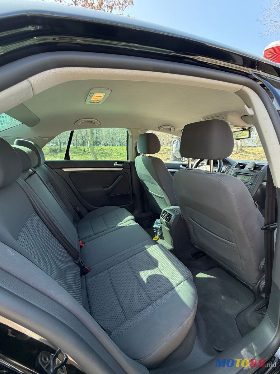 2006' Volkswagen Jetta photo #3