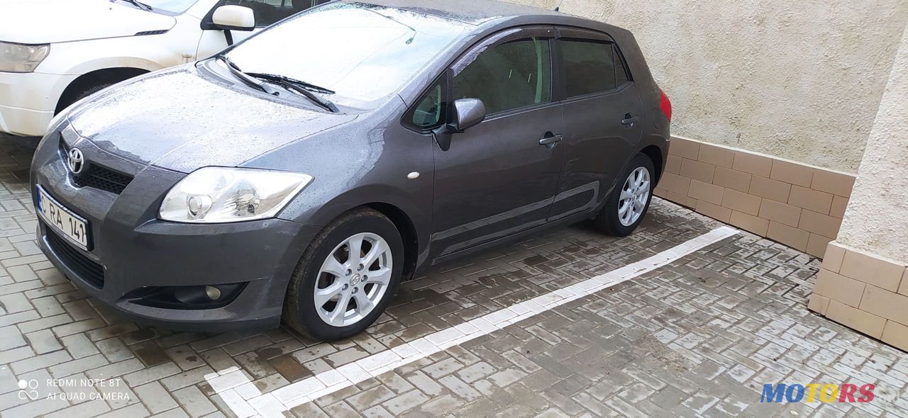 2008' Toyota Auris photo #3