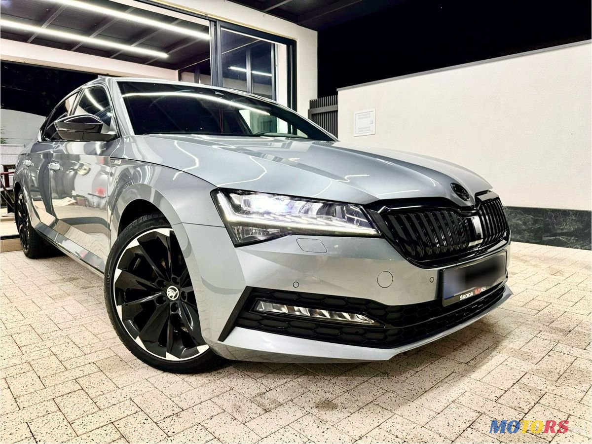 2020' Skoda Superb photo #3