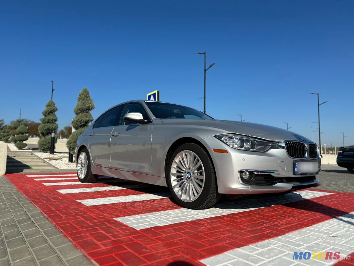 2015' BMW 3 Series photo #3