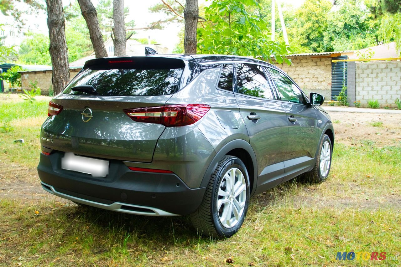 2020' Opel Grandland X photo #1
