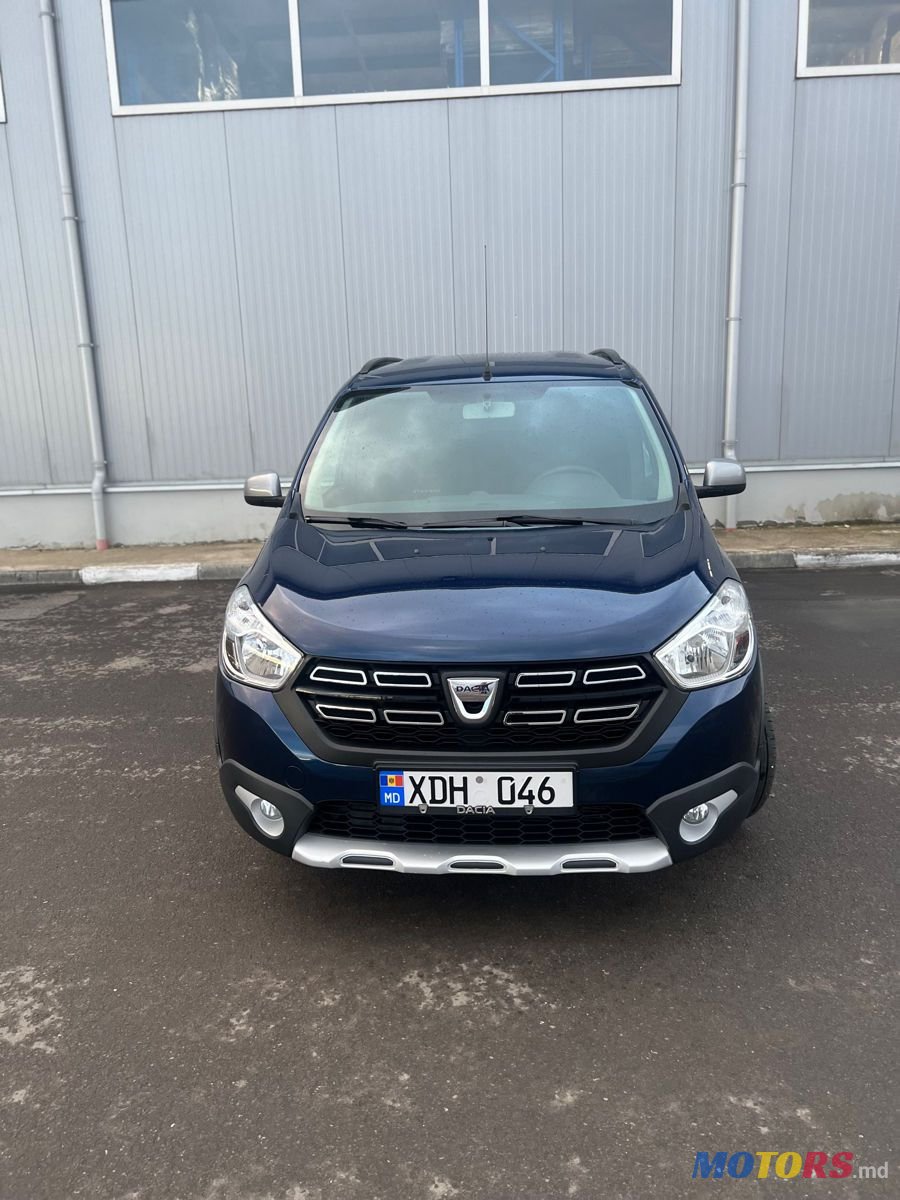 2017' Dacia Lodgy photo #2