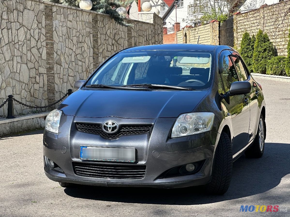2007' Toyota Auris photo #3
