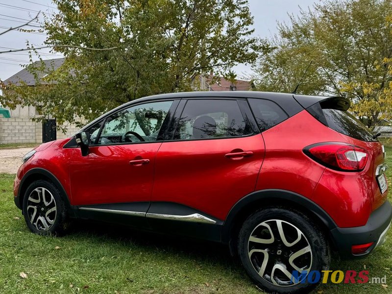 2015' Renault Captur photo #6