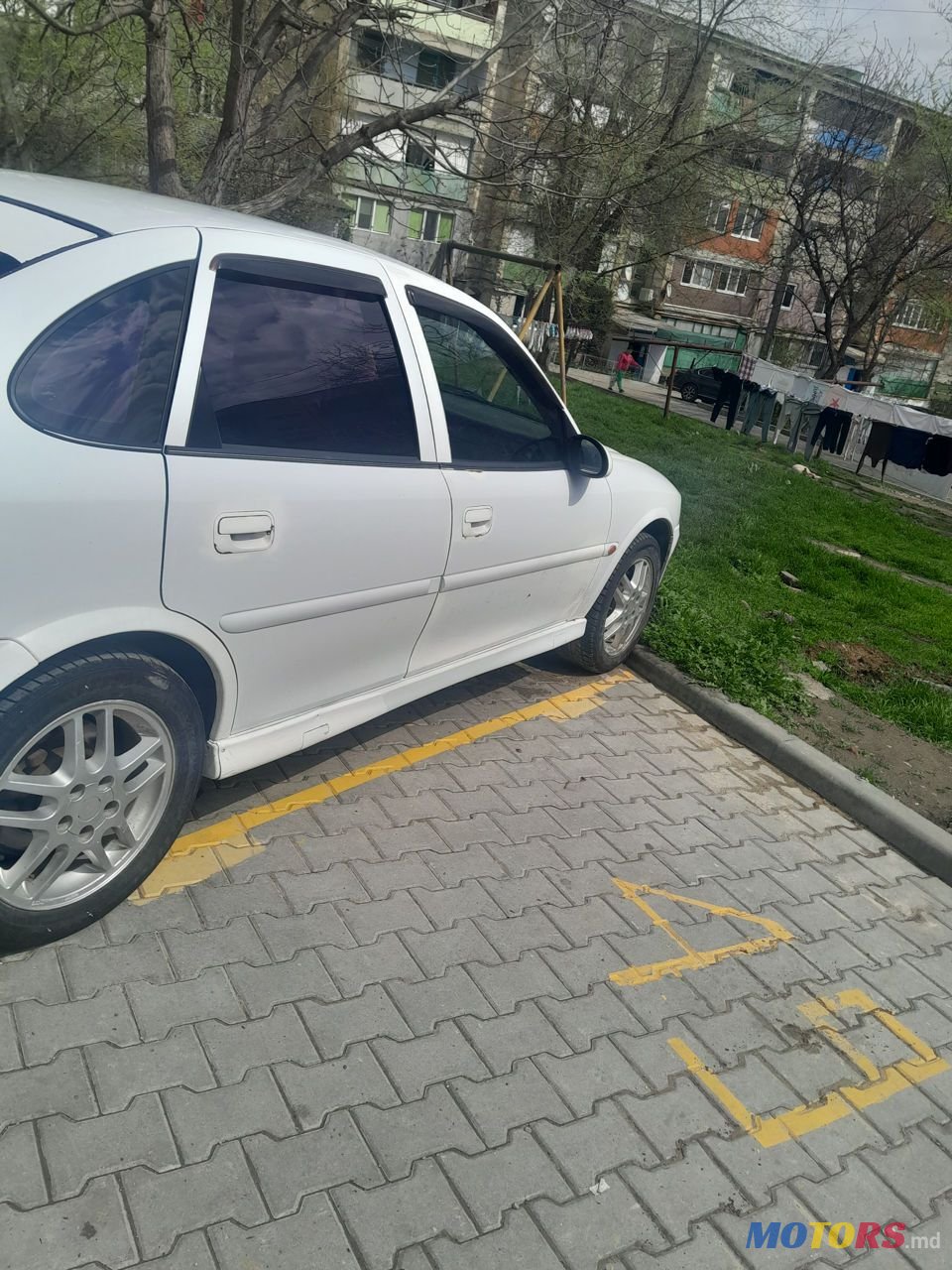 2001' Opel Vectra photo #1