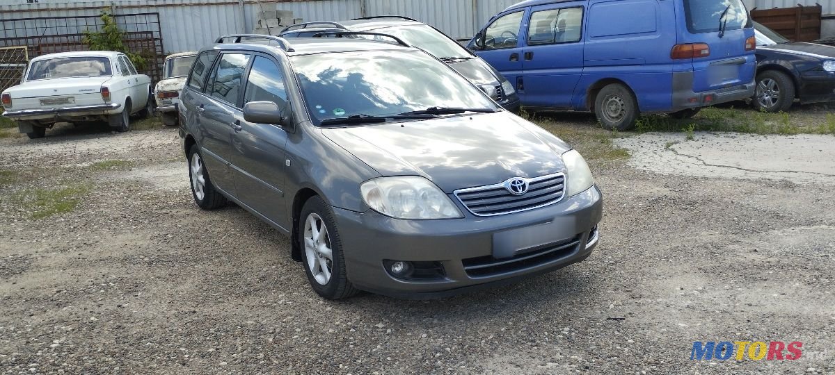 2004' Toyota Corolla photo #3