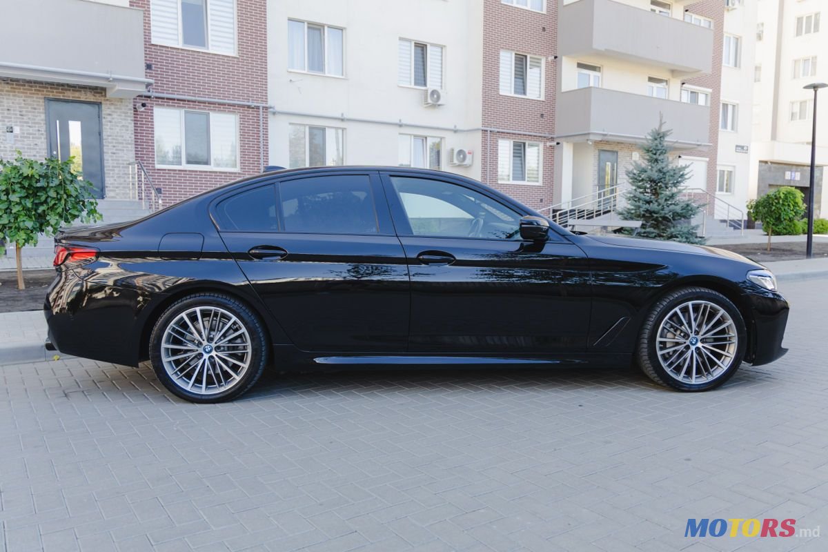 2018' BMW 5 Series photo #6