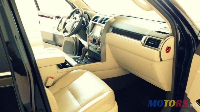 2013' Lexus GX photo #3