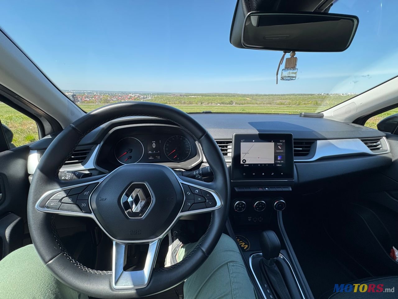 2022' Renault Captur photo #6