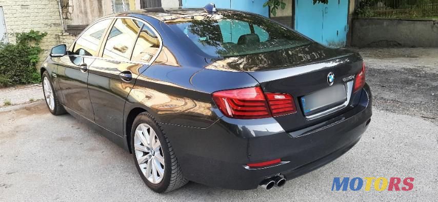 2015' BMW 5 Series photo #2