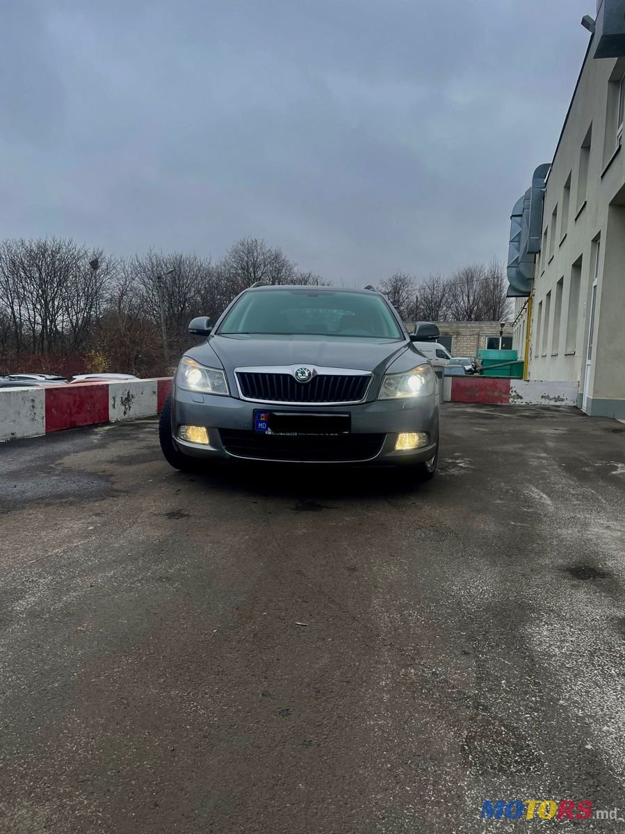 2011' Skoda Octavia photo #2