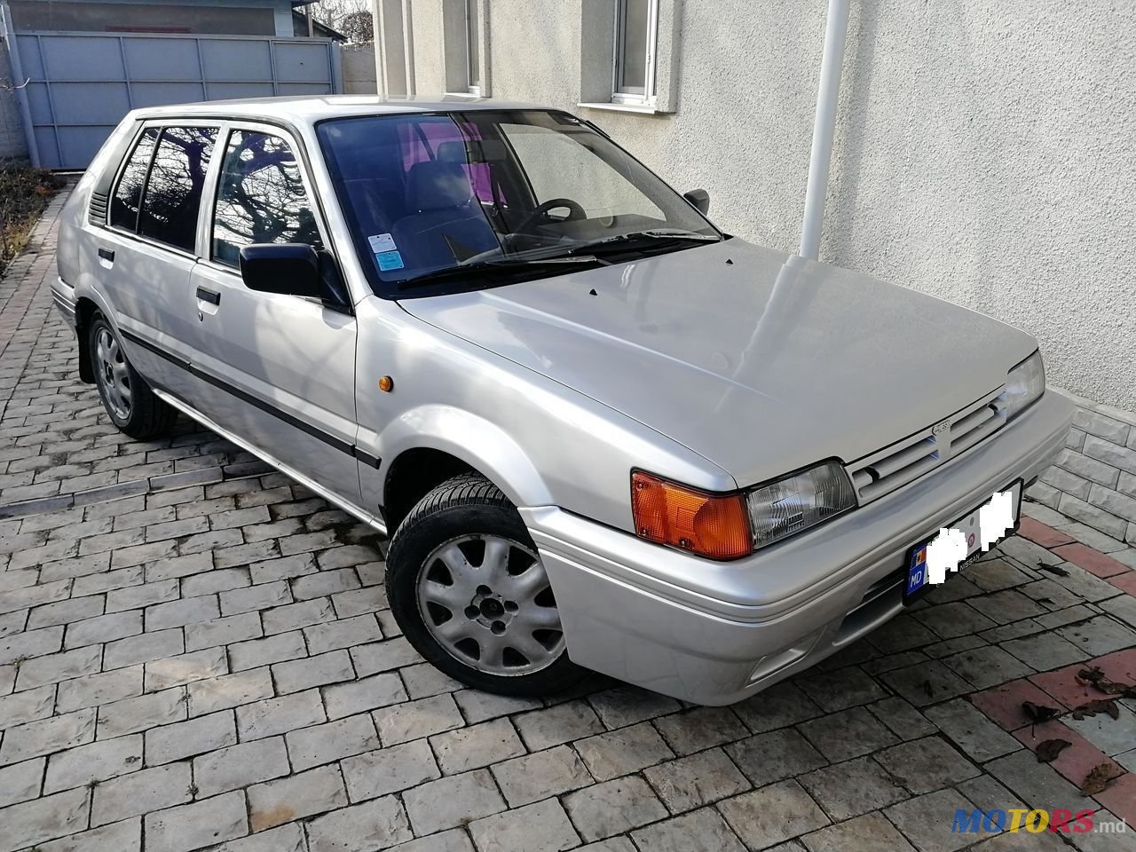 1990' Nissan Sunny photo #3