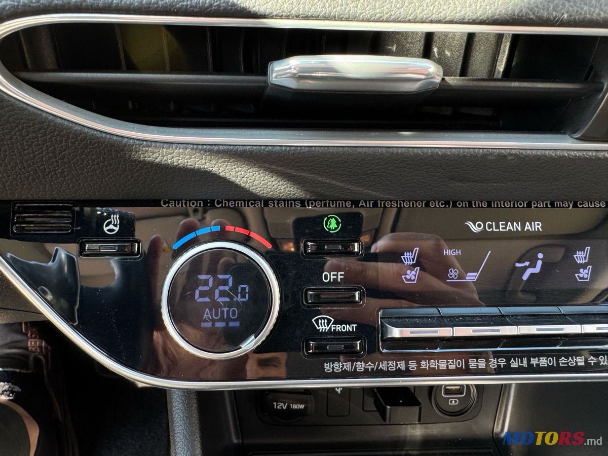 2020' Hyundai Sonata photo #3