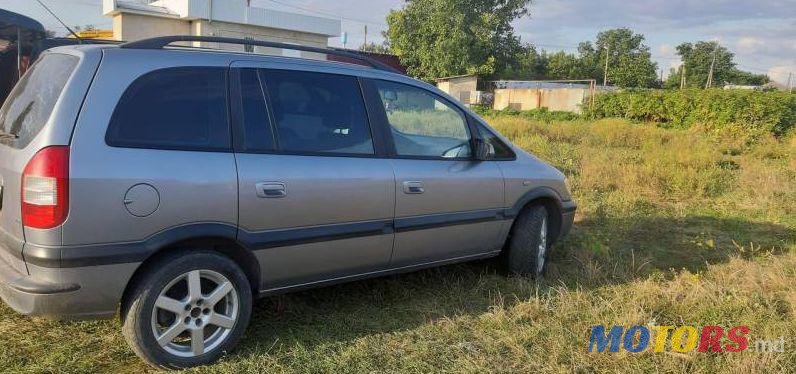 2003' Opel Zafira photo #1