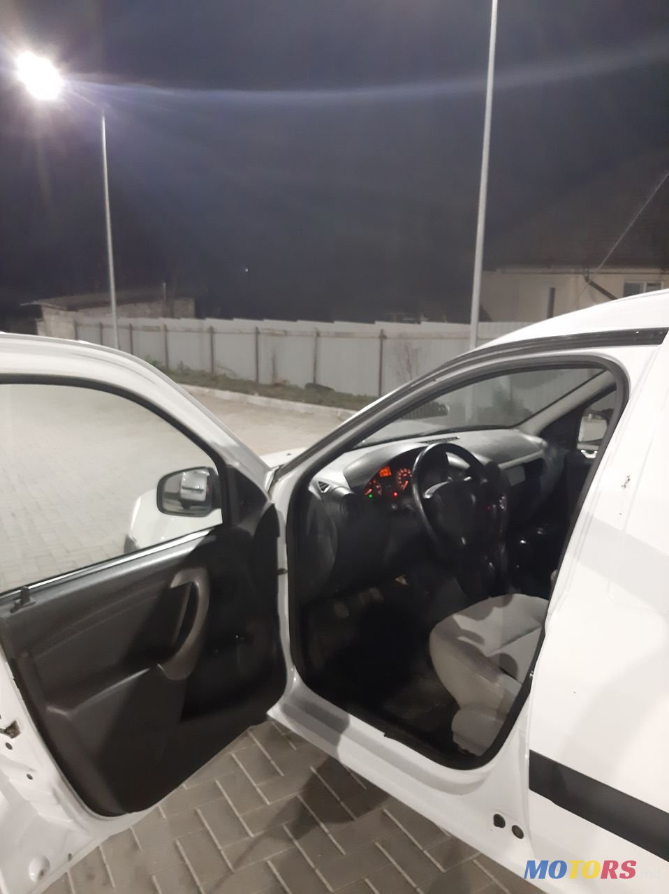 2012' Dacia Logan Van photo #4