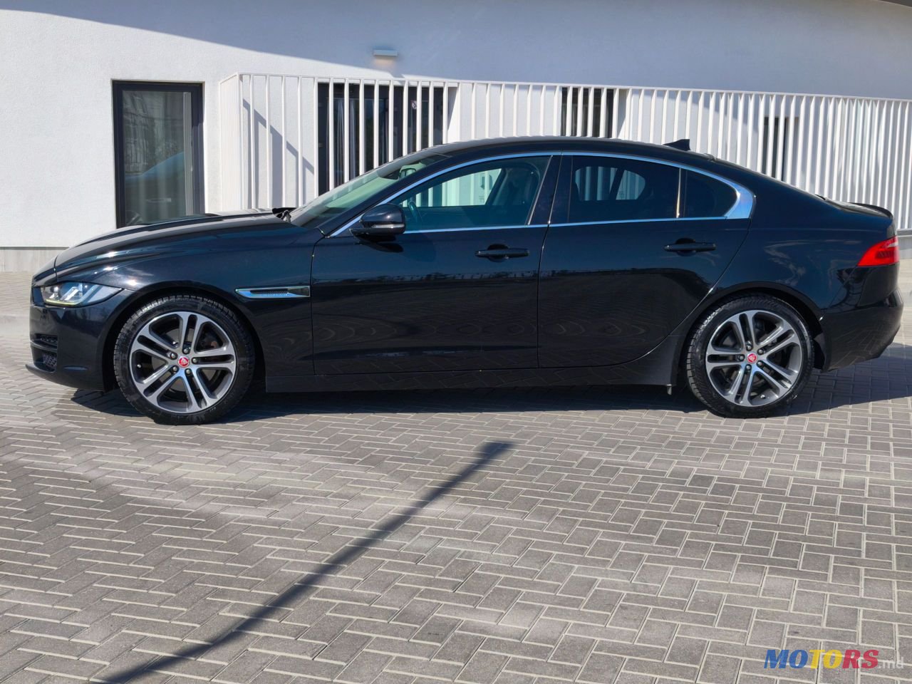 2016' Jaguar XE photo #3