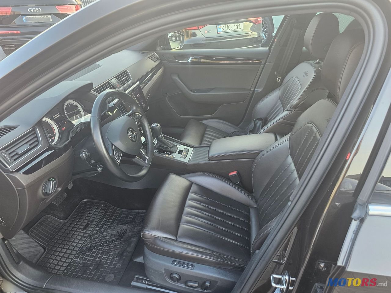 2018' Skoda Superb photo #5