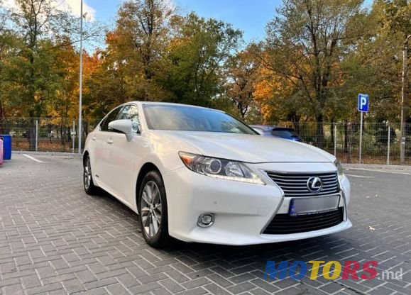 2014' Lexus Es Series photo #2