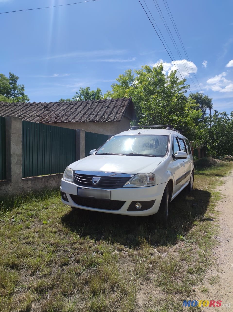 2010' Dacia Logan Mcv photo #3