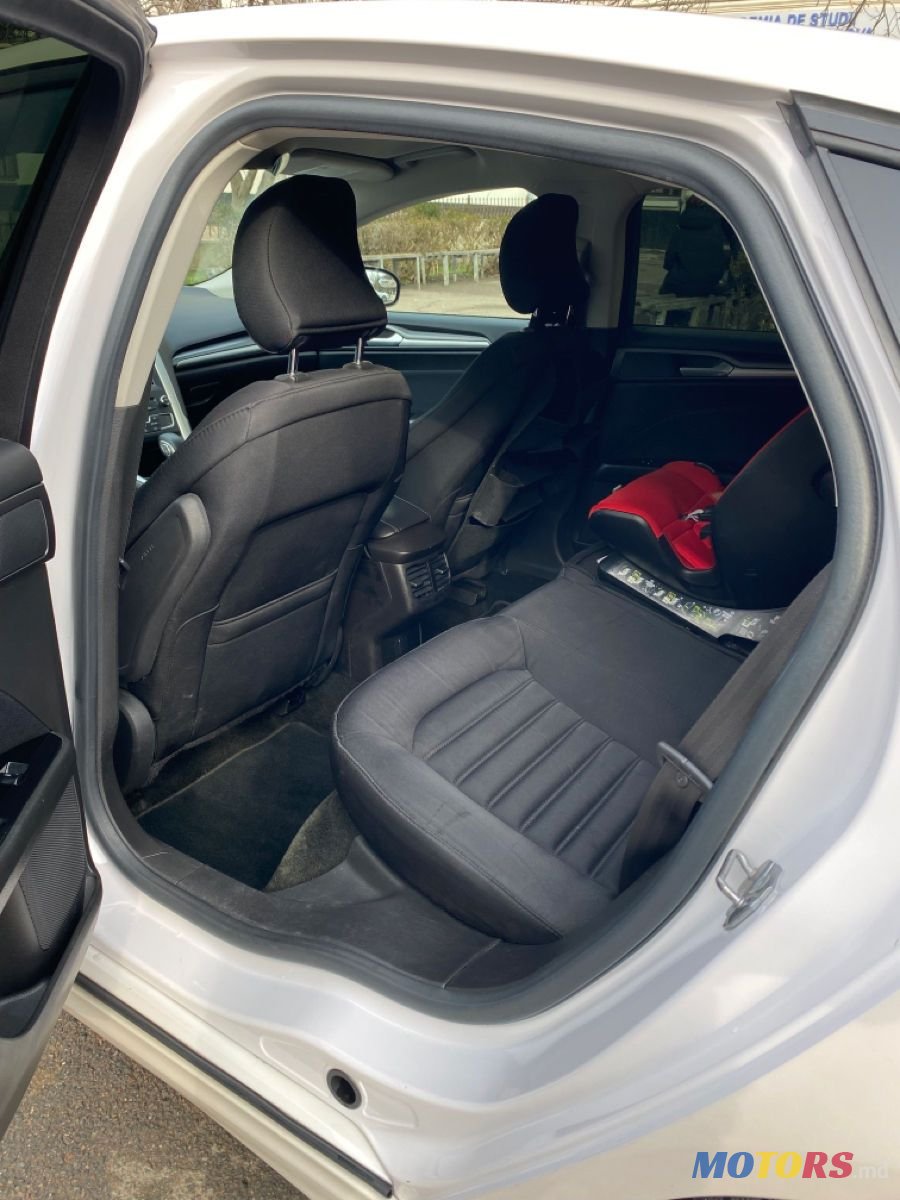 2016' Ford Fusion photo #6