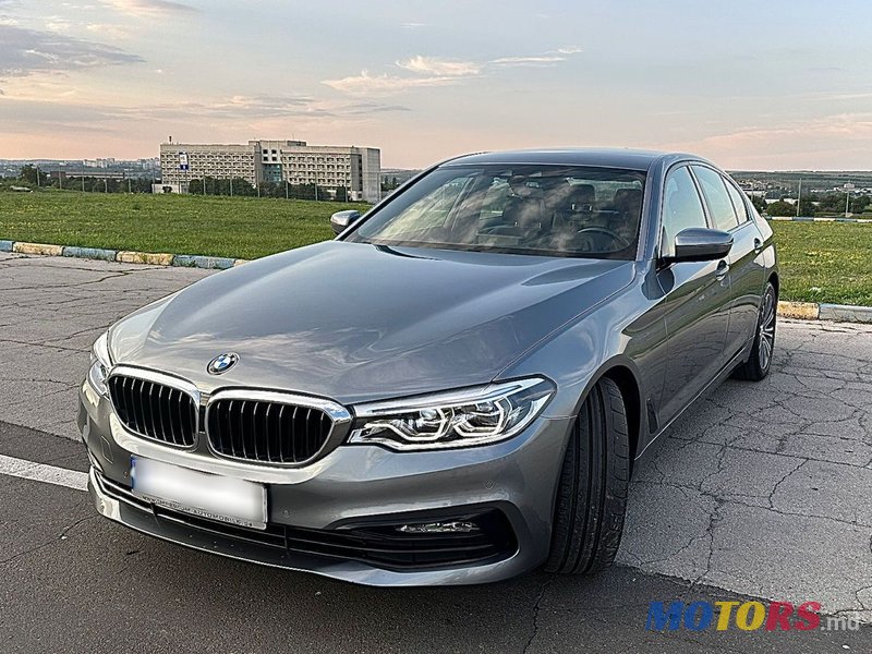 2017' BMW 5 Series photo #3