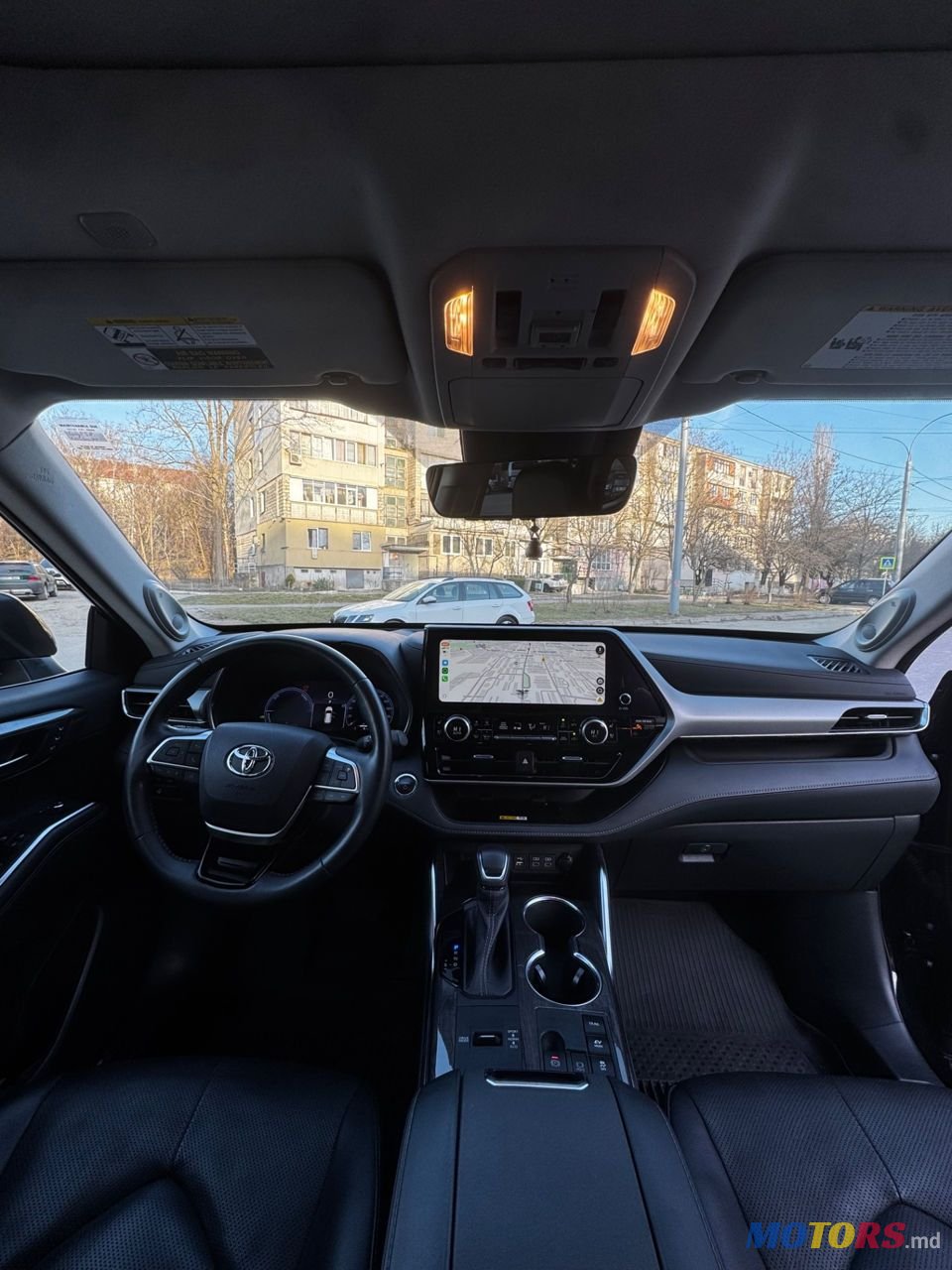 2022' Toyota Highlander photo #5